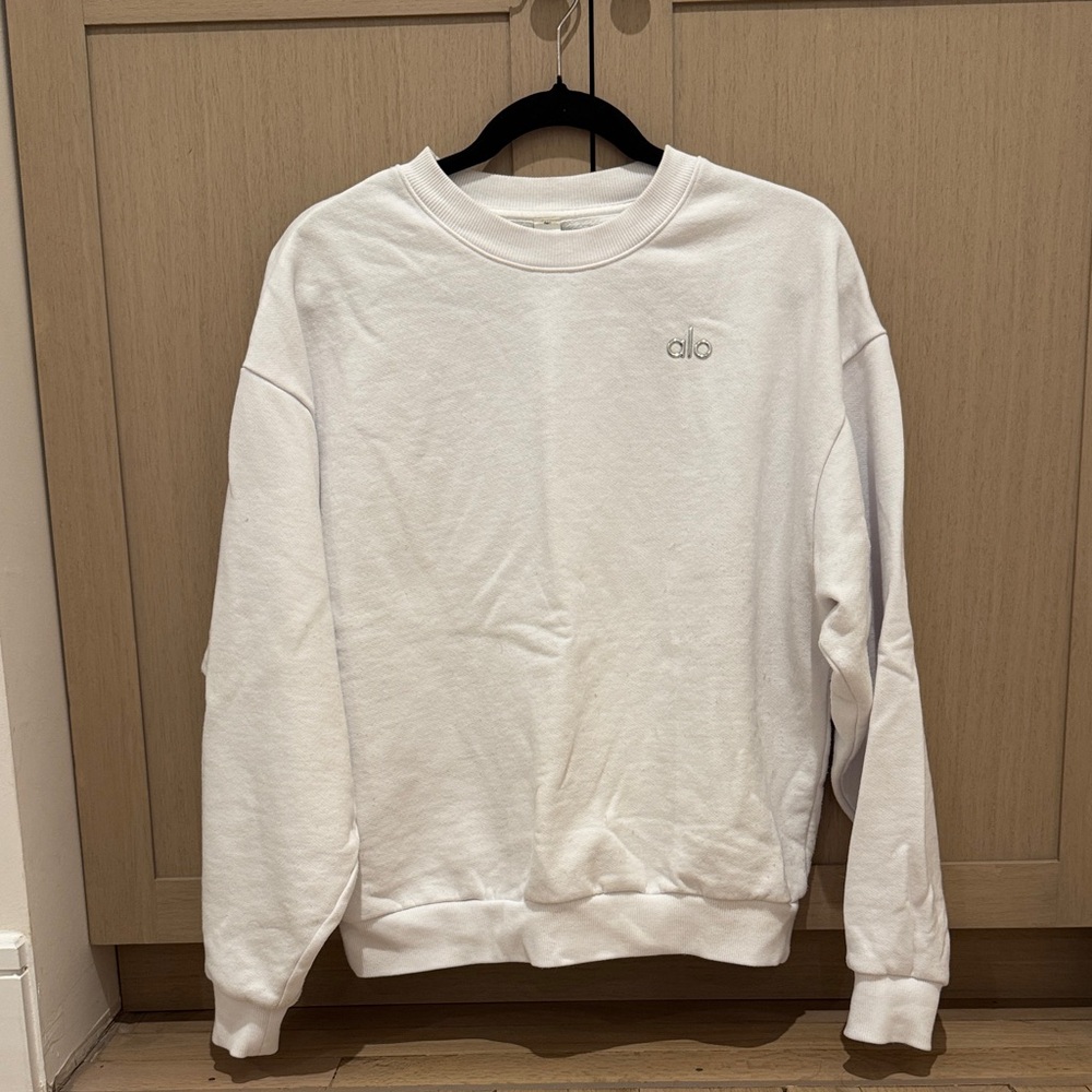 ALO Yoga White Sweatshirt